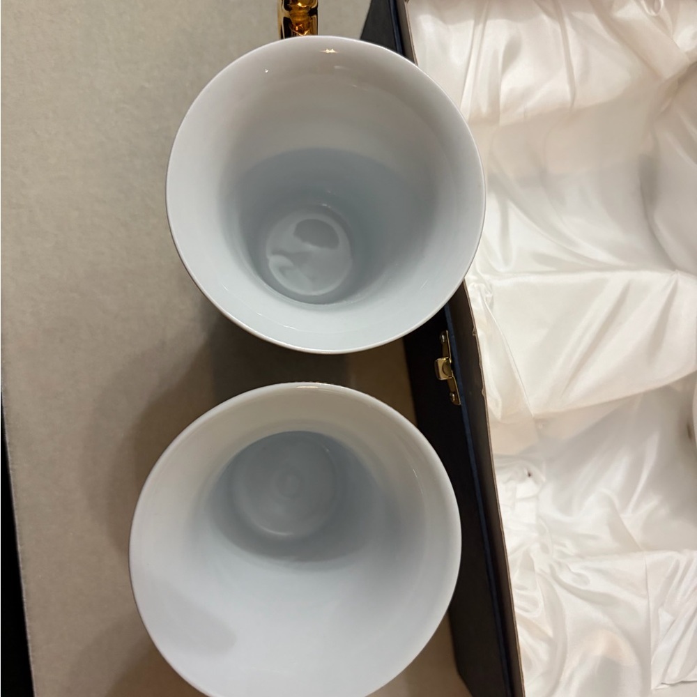 Sorelle Gold and Blue Porcelain Mugs - Picture 3 of 11